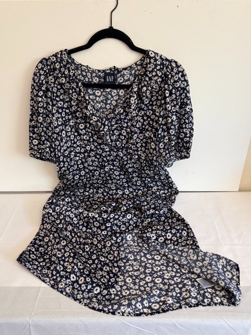 Gap Women Navy/White Daisies Ruffle Collar Front Slit Short Sleeve Dress Size M